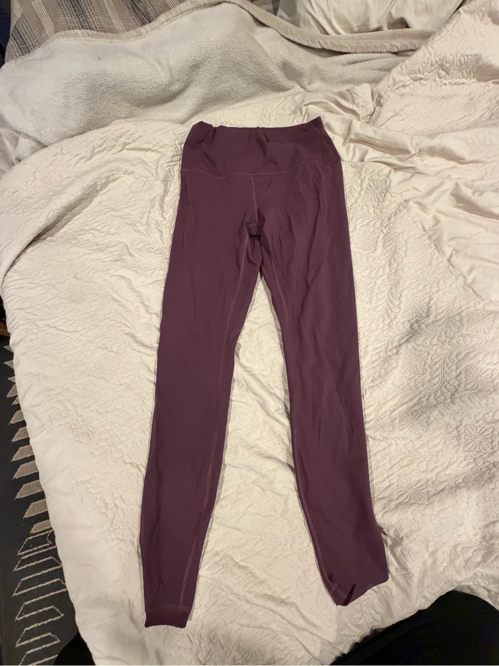 Woman lululemon allign 28' High-Waist Leggings in Plum